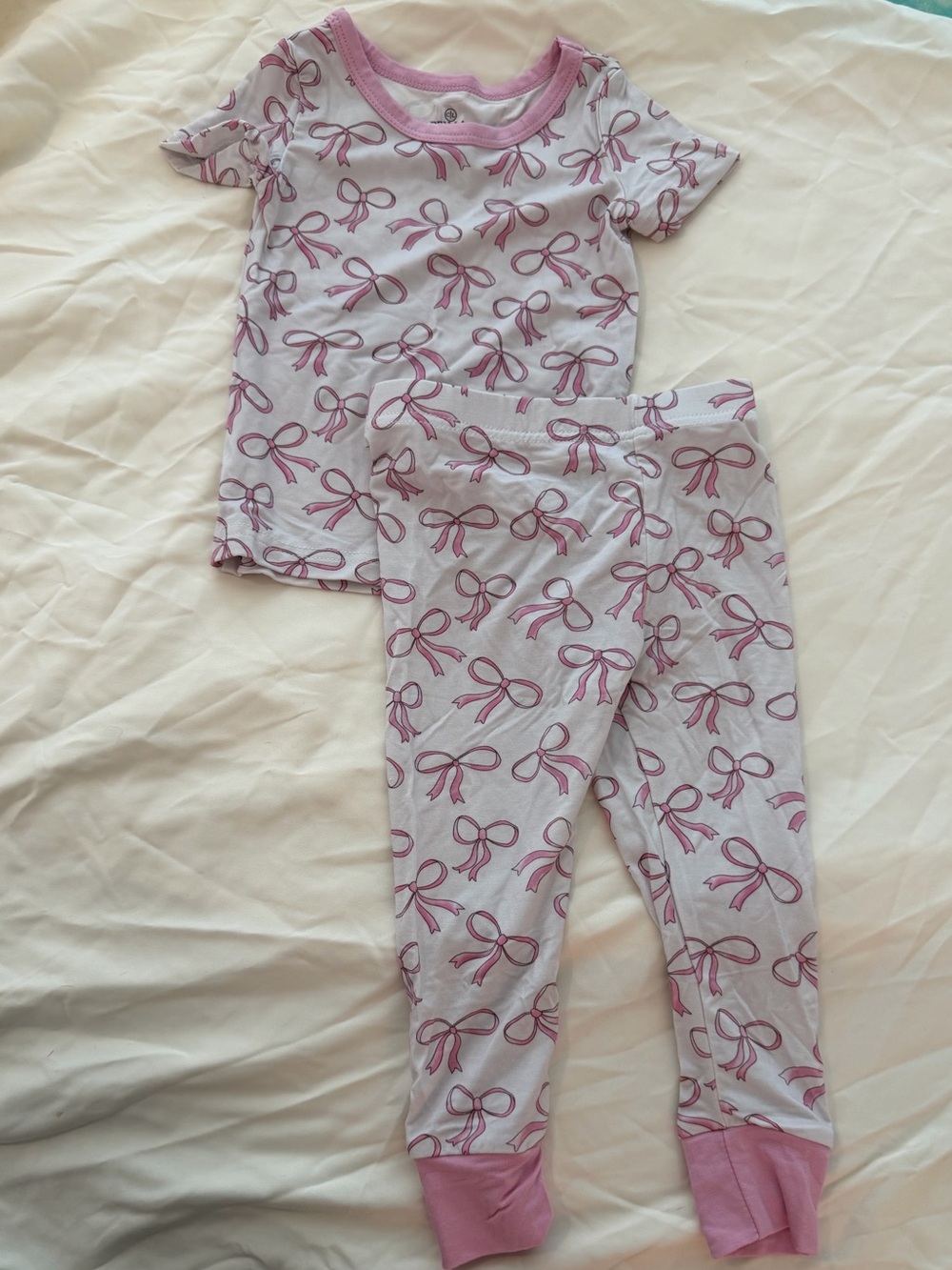 Caden Lane Blushing Bows pajama set